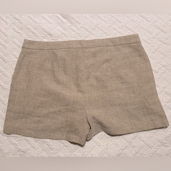 VERO MODA Tan Lined Shorts w/ pockets - Picture 3 of 3